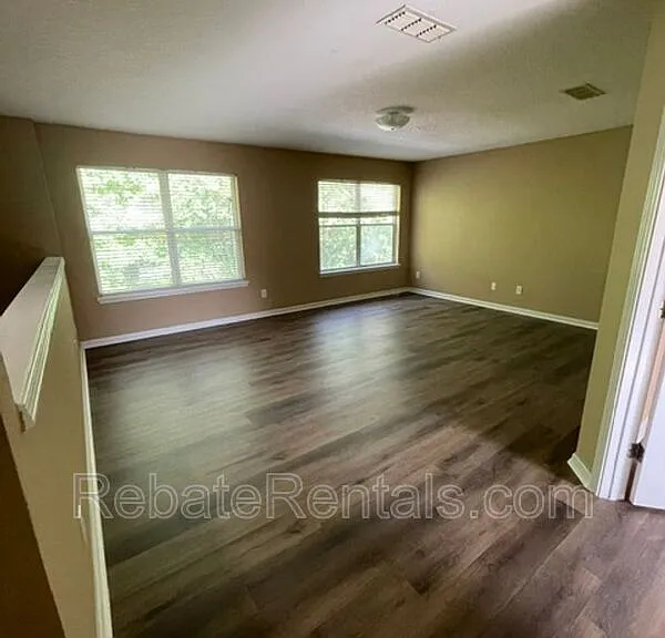 8907 Hampton Landing Dr E — Photo 41