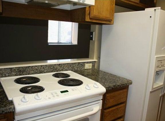 2nd image of 3259 Shadow Park Pl