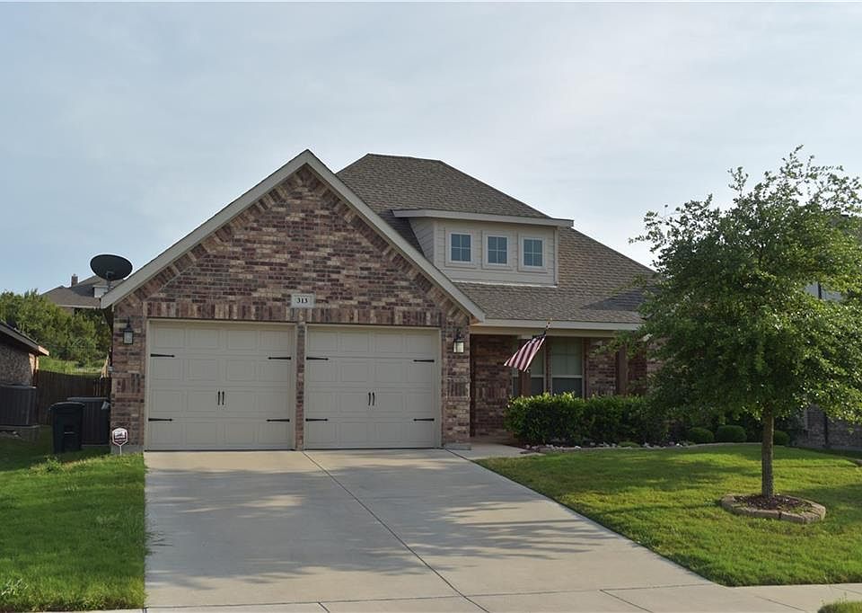 1st image of 313 Stratford Dr