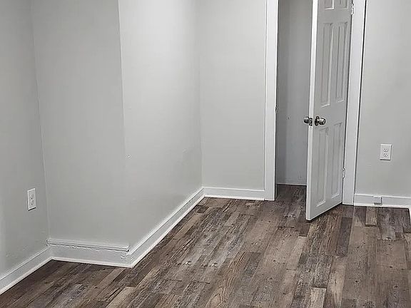 3rd image of 27 Belmont Ave