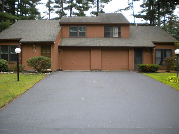 3rd image of 41 Elizabeth Ln