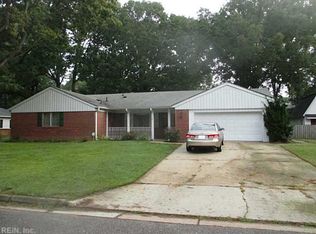 16 Ridgewood Pkwy, Newport News, VA 23608