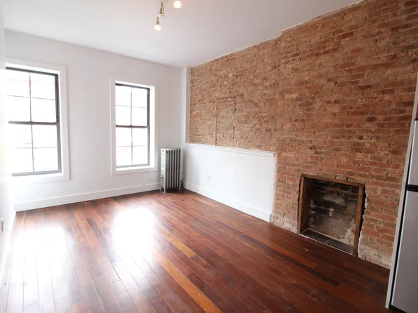 594 Saint Mark's Avenue image 1 of 4
