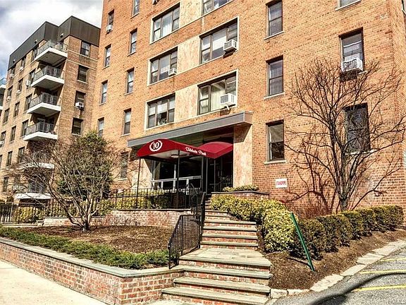 2nd image of 10 N Broadway APT 3G