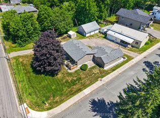 6 Ermatinger St, Selwyn, ON K0L2H0