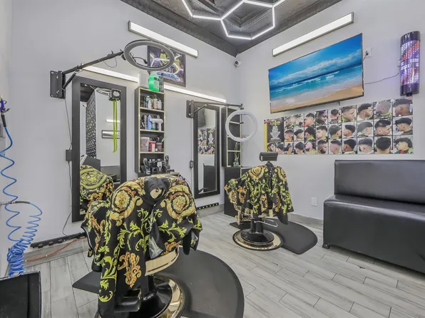 326 Kearny Avenue image 4 of 19