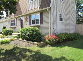 7 Drawbridge Dr, West Warwick, RI 02893