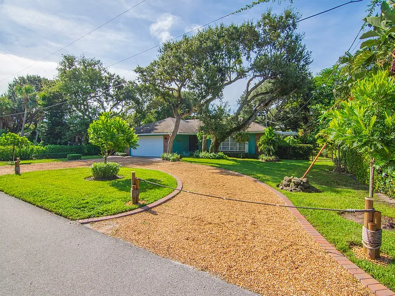 1985 Coco Plum Ln — Photo 44