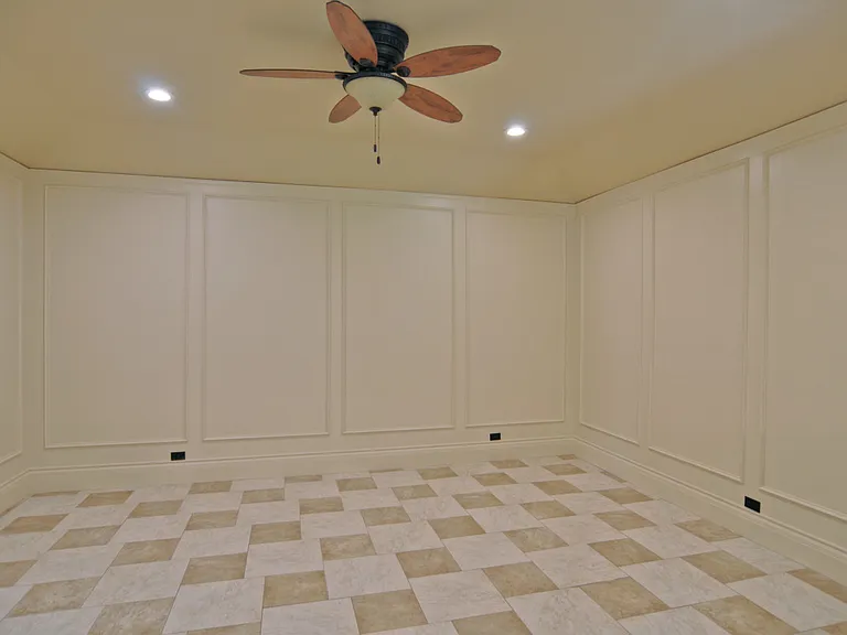 3700 Murphy Dr — Photo 10