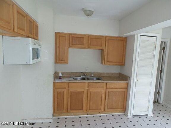 3rd image of 5612 Mahalia Dr
