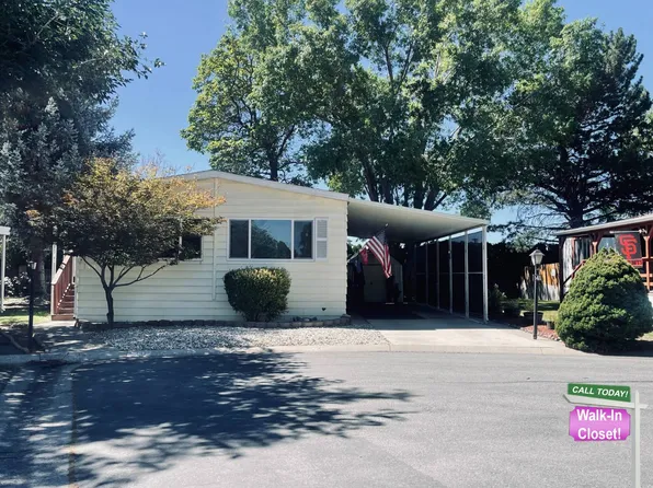 675 Parlanti Ln Space 15, Sparks, NV 89434