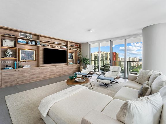 5th image of 330 Sunny Isles Blvd #5-1907