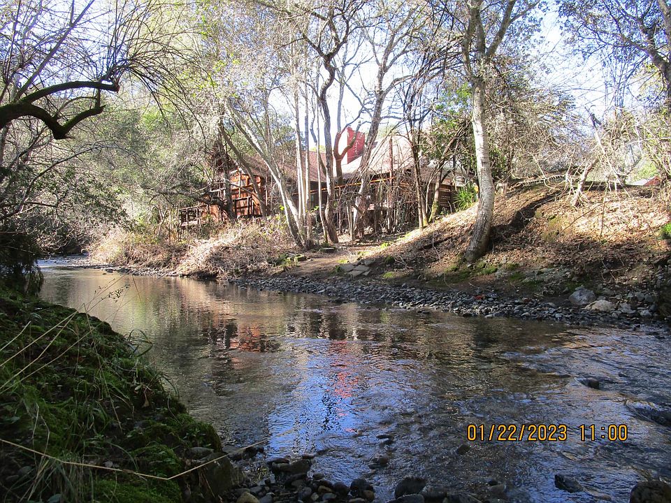 1st image of 571 Cascade Dr