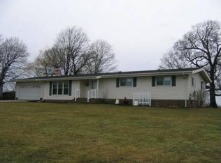 1437 N 2401st Rd, Ottawa, IL 61350