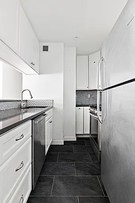 Rented by Compass | media 7