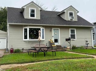 108 9th Ave SE, Belmond, IA 50421
