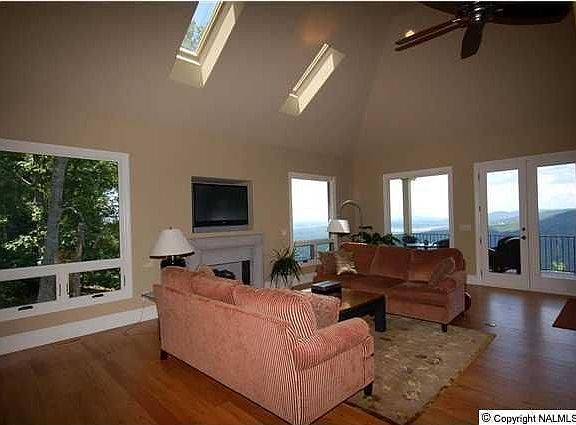 3rd image of 5003 Green Oakes Cir SE