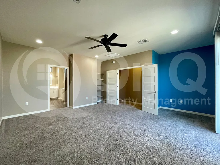 1264 E Curry Rd — Photo 12
