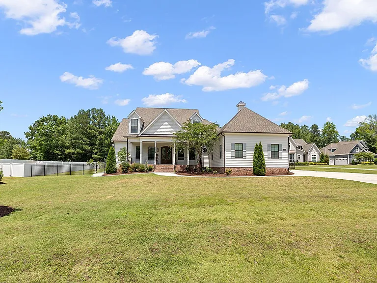 5601 Old Pearce Rd — Photo 4