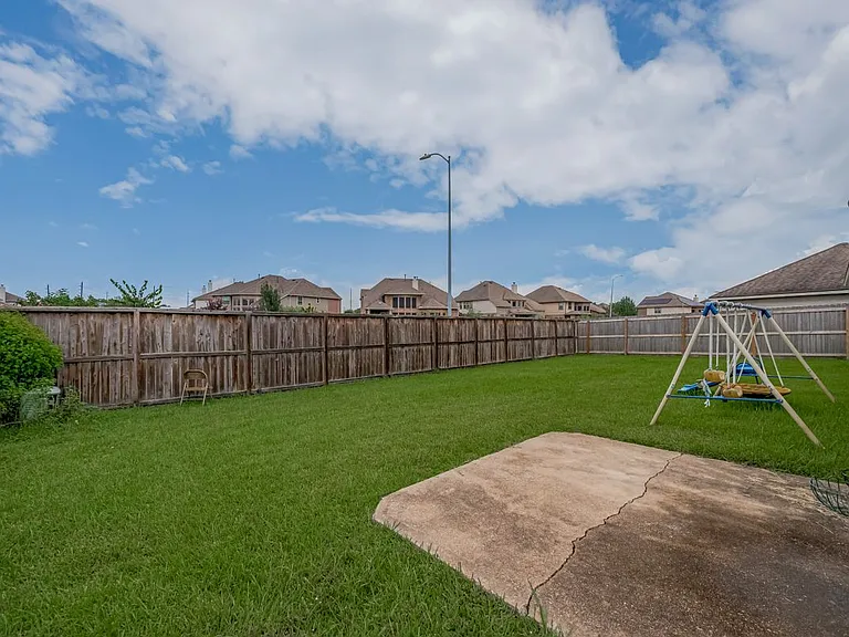 311 N Esplanade Ln — Photo 39
