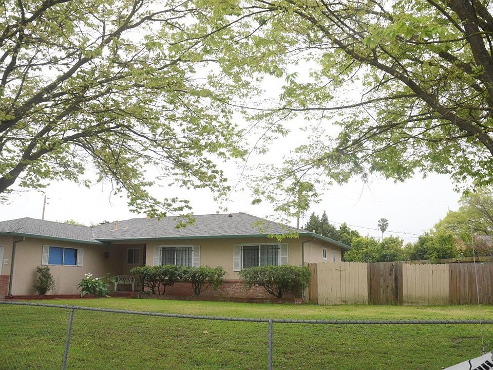 2nd image of 422 Murillo Dr