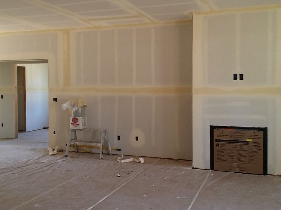 1st image of 6808 NE 69th Cir