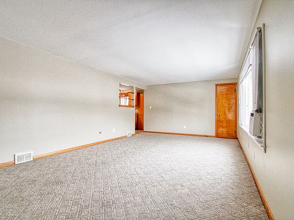 2nd image of 22 Fairelm Ln #1