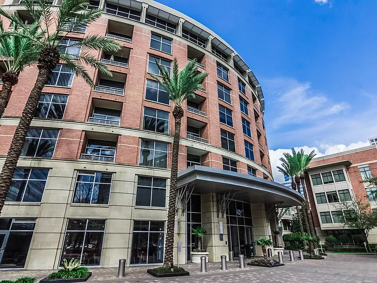 1901 Post Oak Blvd #4102 — Photo 34
