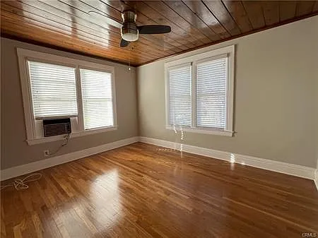 423 Magnolia St — Photo 24
