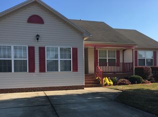14 Allison Sutton Dr, Hampton, VA 23669