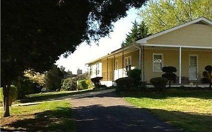 1st image of 500 Hillsmere Dr