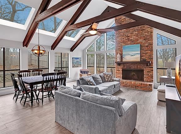 4th image of 3 Tanglewood Dr