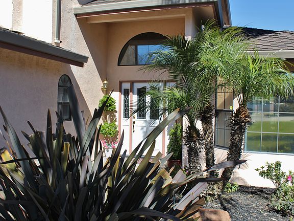 3rd image of 201 River Oaks Dr