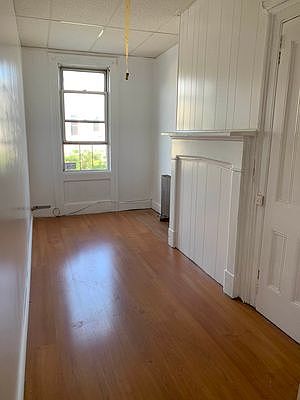 5th image of 206 Knickerbocker Ave #3A