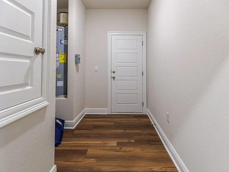 16163 Tigris Dr — Photo 13
