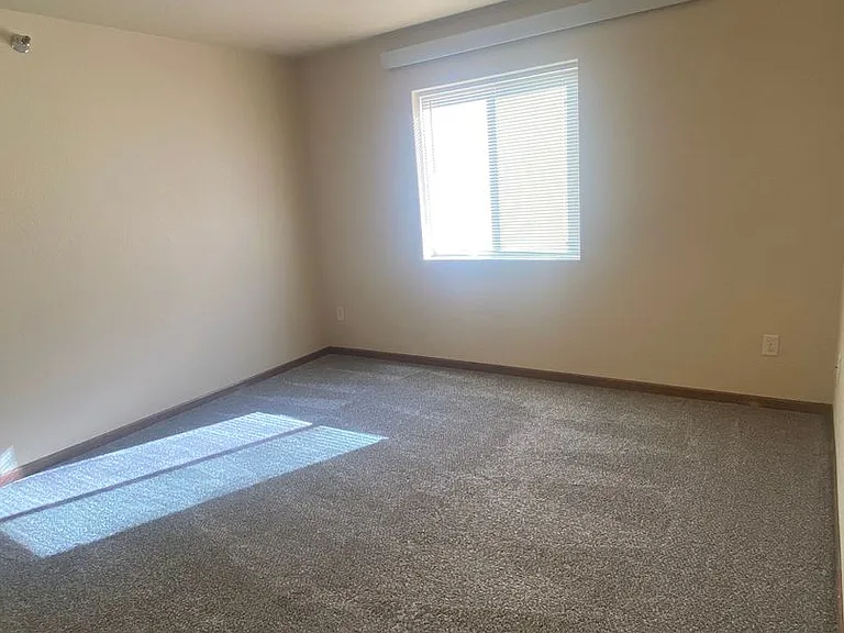 4226 Kateland St — Photo 28