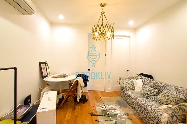 Rented by null | media 65