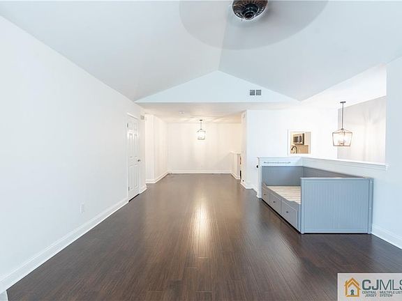 2nd image of 314 Vasser Dr #314