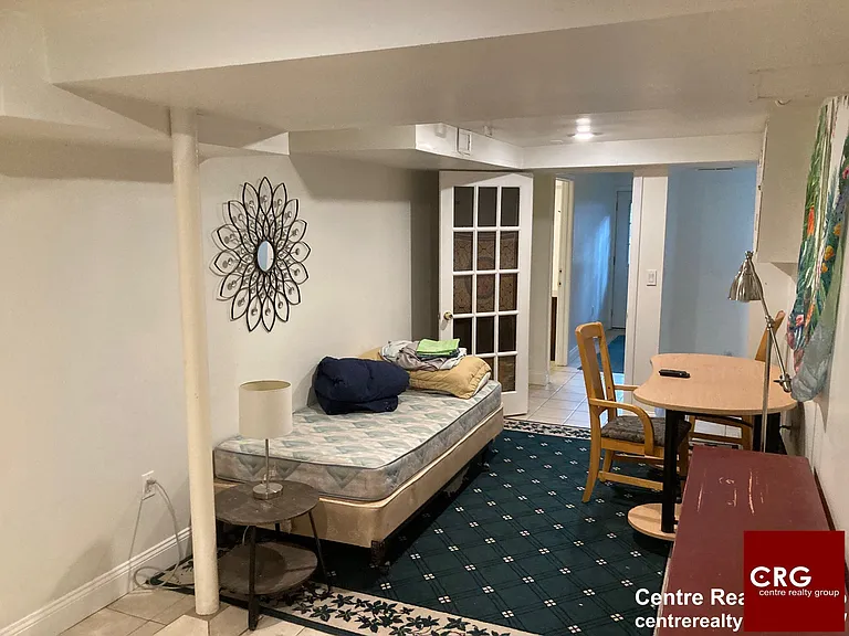 122 Westbourne Ter #1 — Photo 12