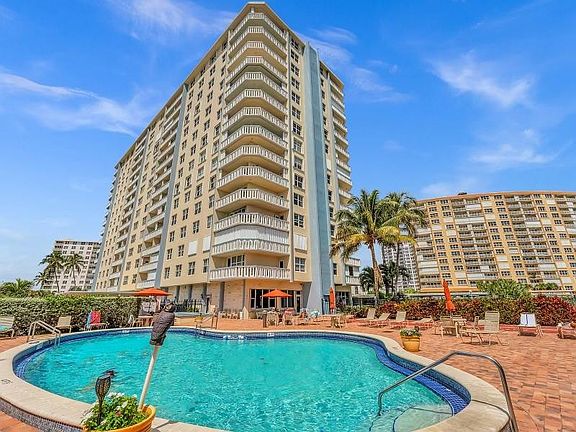 2nd image of 305 N Pompano Beach Boulevard #405