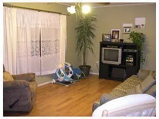 8 Haines Ave photo 1