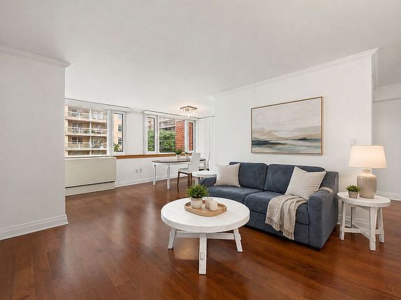 2nd image of 404 E 76th St APT 3B