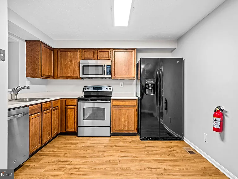 67 Dorchester Cir — Photo 6