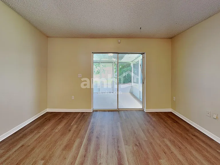 7187 Rutland Ct — Photo 9
