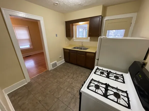 956 Grant Ave APT 3, Cuyahoga Falls, OH 44221