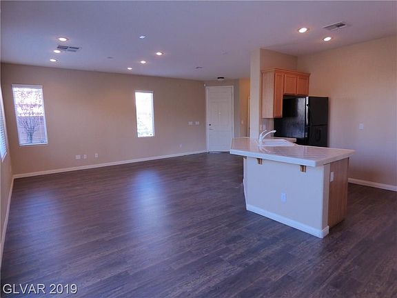 4th image of 9714 Wailings Ave