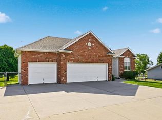 810 Lincoln St, Minden, IA 51553