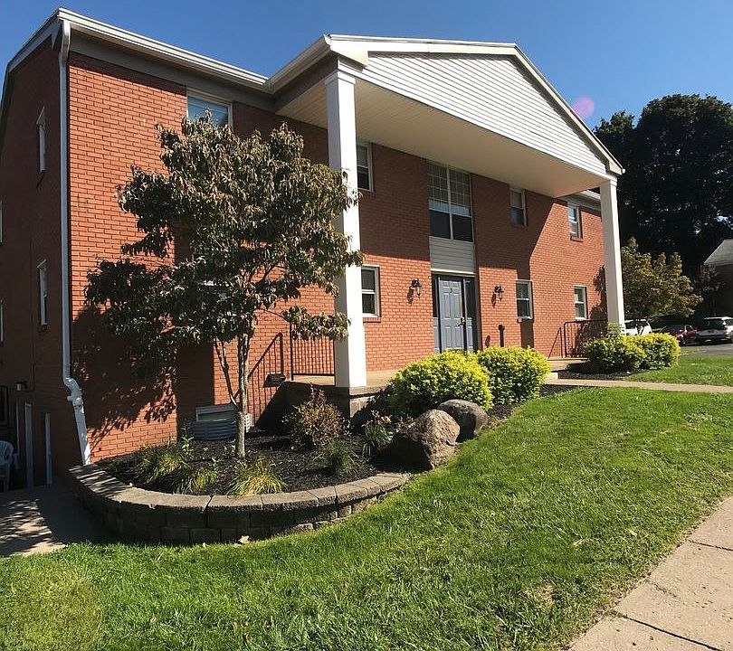 1st image of 146 State Route 104 APT 3A