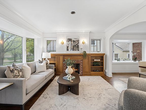 4th image of 5116 Woodland Ave
