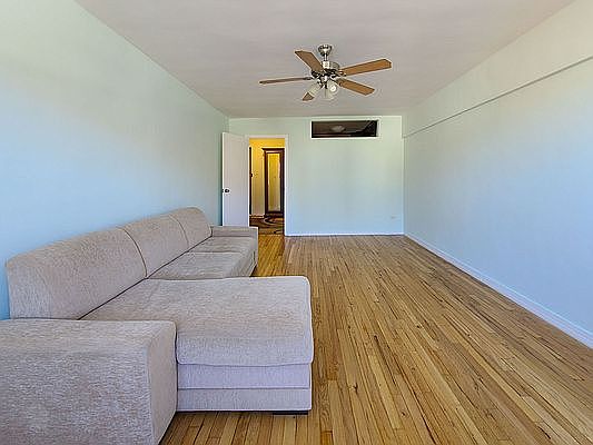 4th image of 495 E 7th St APT 4G
